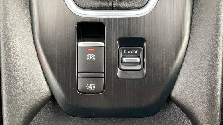 Nissan Qashqai 1.3 DiG-T MH N-Connecta 5dr Petrol Hatchback